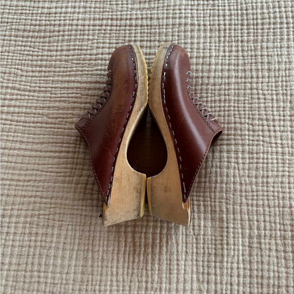 Vintage Braided Leather Clogs - Picture 6 of 9